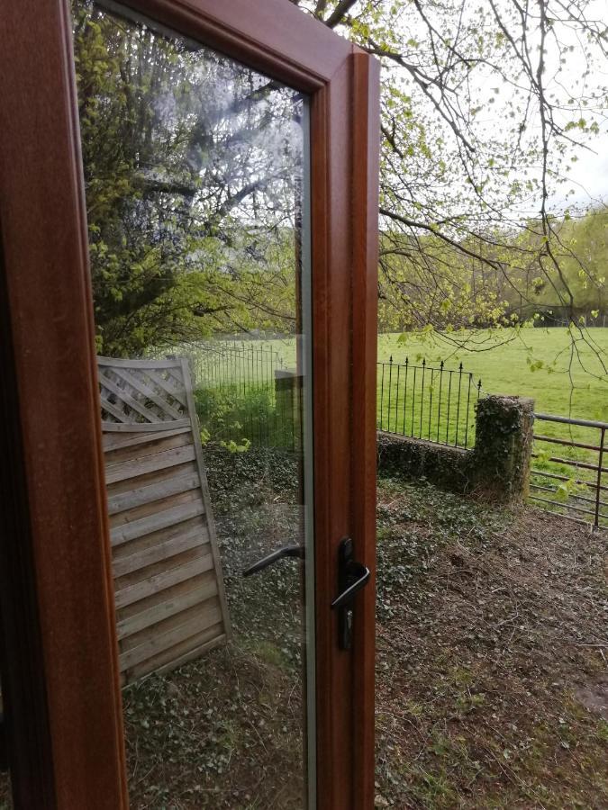 Готель Durham Donkey Rescue Shepherd'S Hut Екстер'єр фото