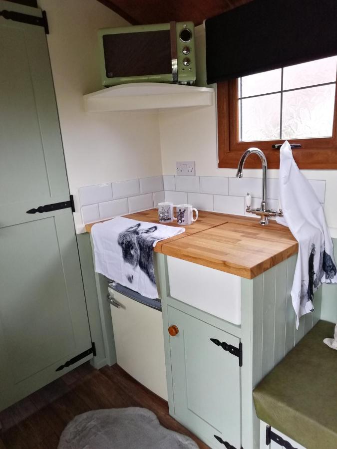 Готель Durham Donkey Rescue Shepherd'S Hut Екстер'єр фото